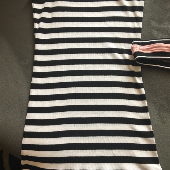 🛍COMBO Circle Of 3 Tank Tops!! - Picture 8 of 10